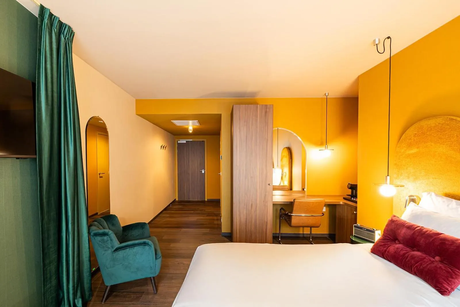 The Ostendian 4*, Ostend Belgium
